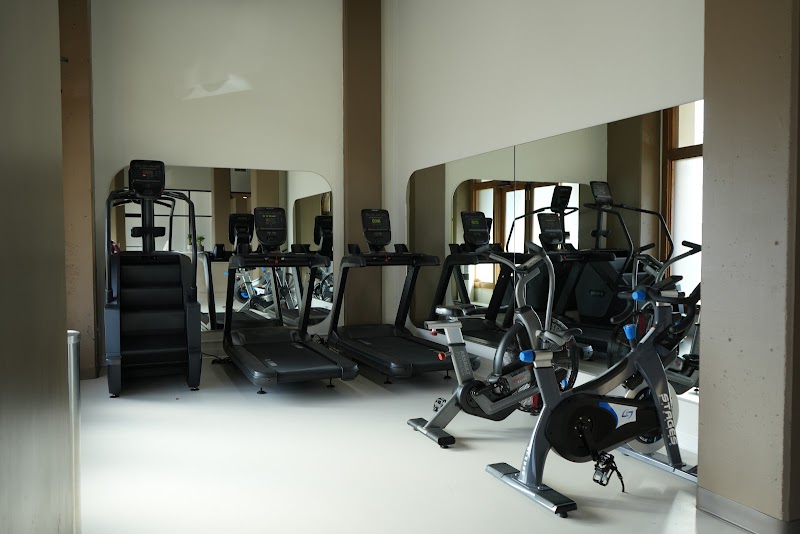 Lux Lift Gym photo 3