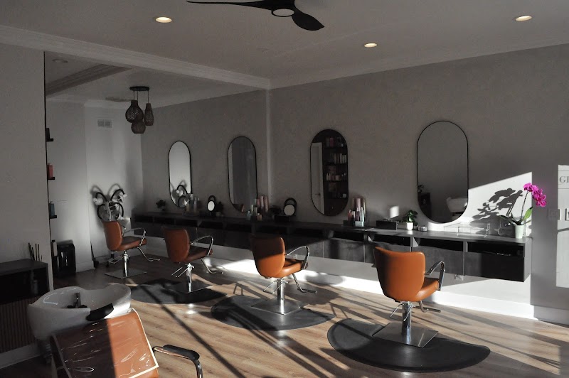 Gloss & Co Salon photo 3