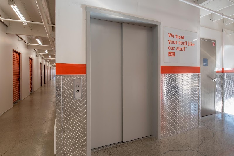 Public Storage photo 2