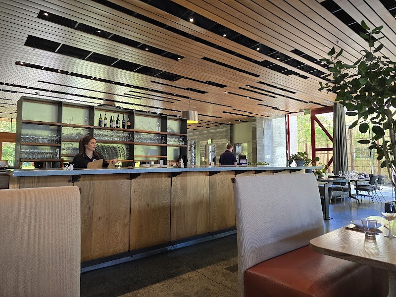 Spoonbar photo 5