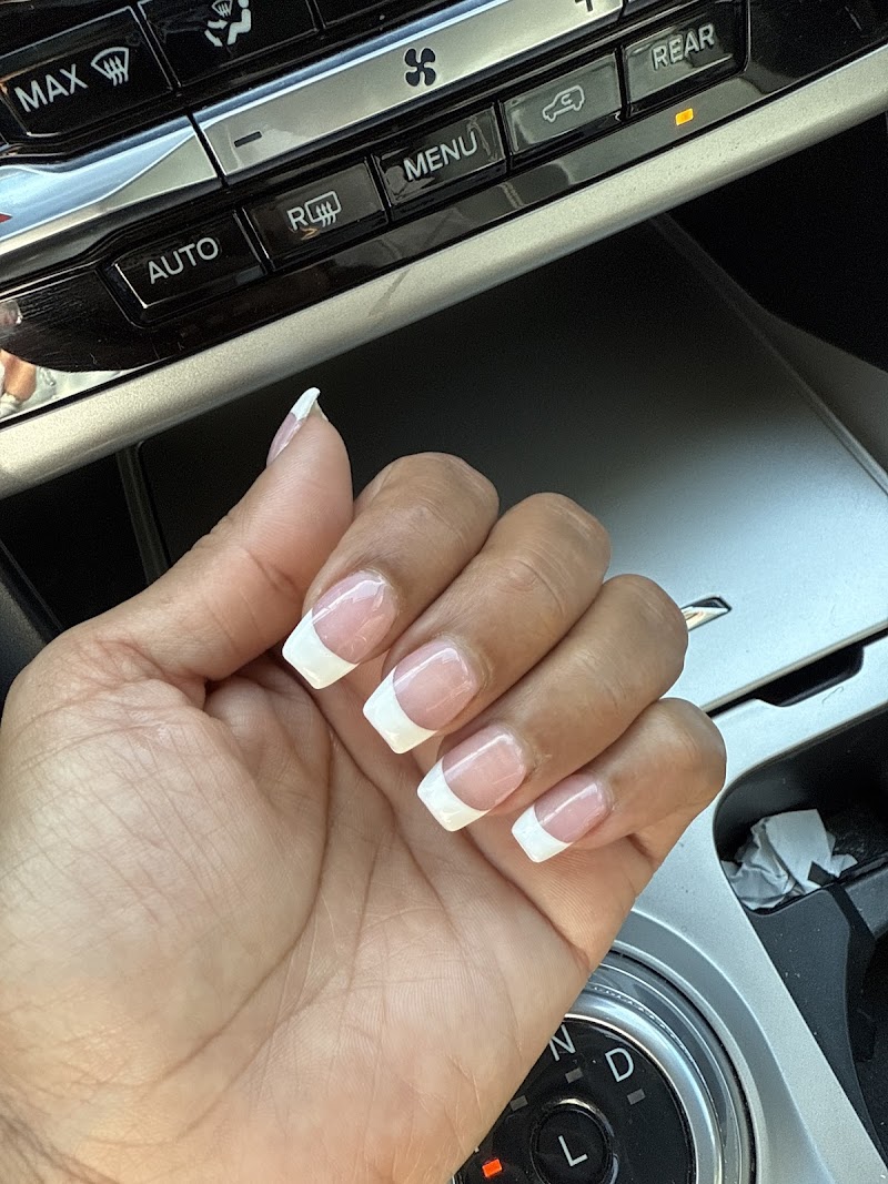 TOP LEE'S NAILS & SPA photo 5