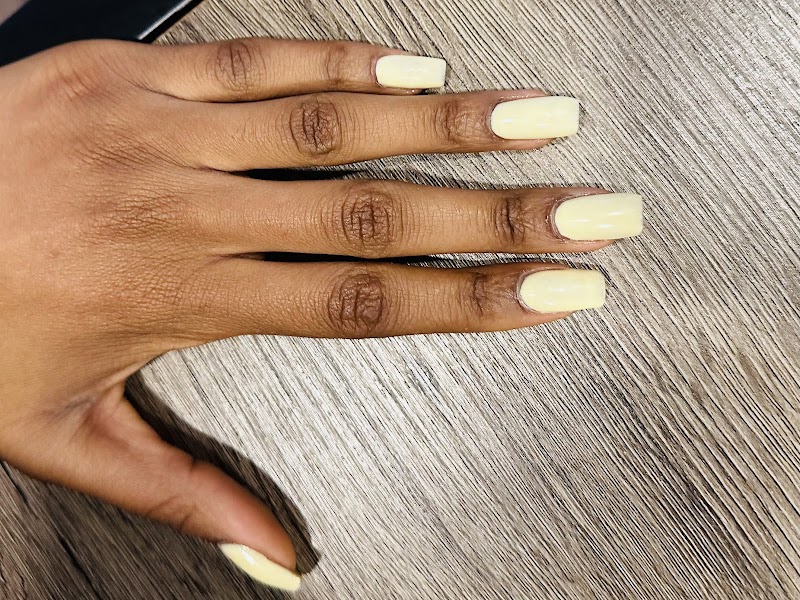 TOP LEE'S NAILS & SPA photo 3