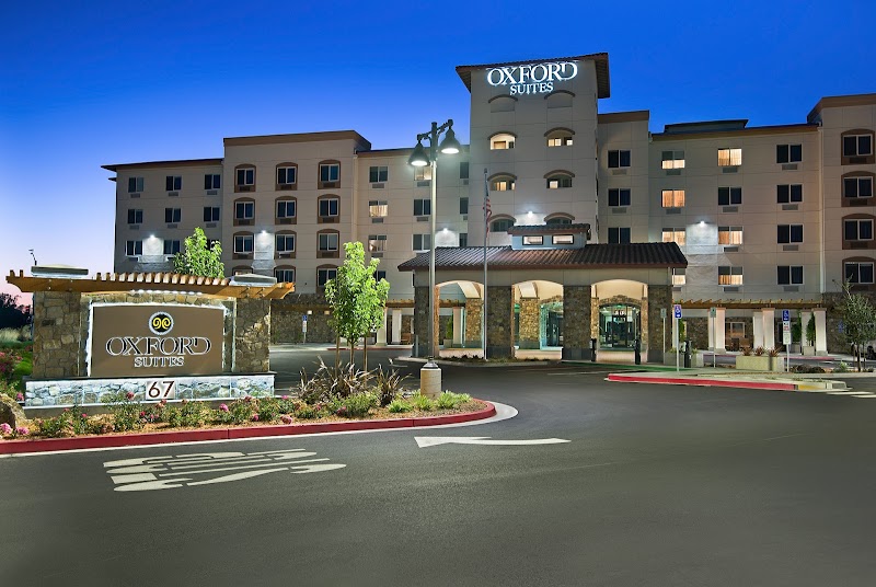 Oxford Suites Sonoma County - Rohnert Park photo 5