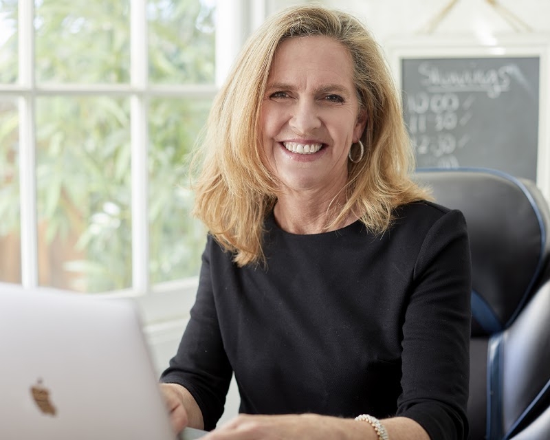 Photo of Hilary Thomas Realtor