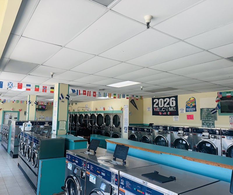 Top of the Hill Clean Laundromat photo 5