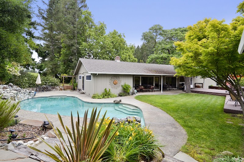 Russian River Vacation Homes photo 4
