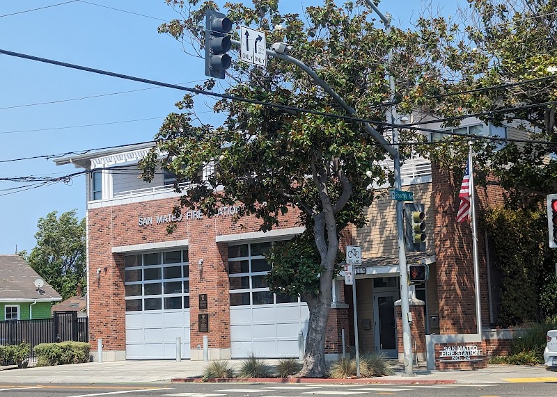 San Mateo Fire Department Station 24 photo 2