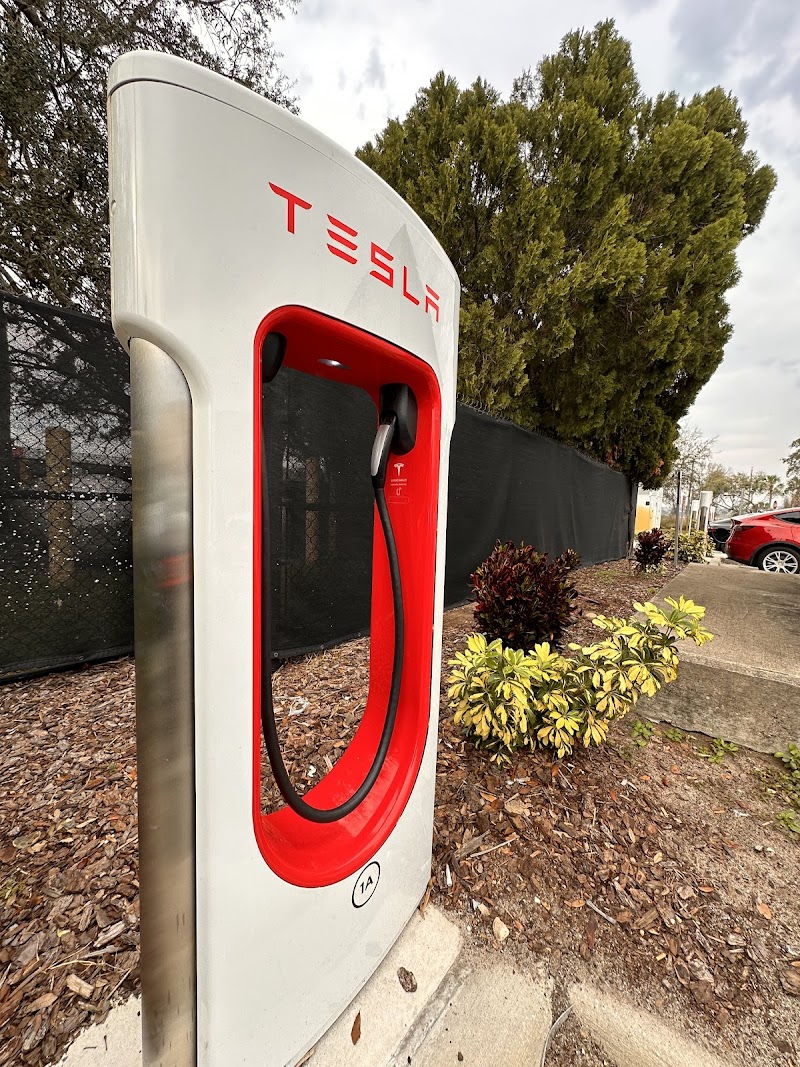 Tesla Supercharger photo 2