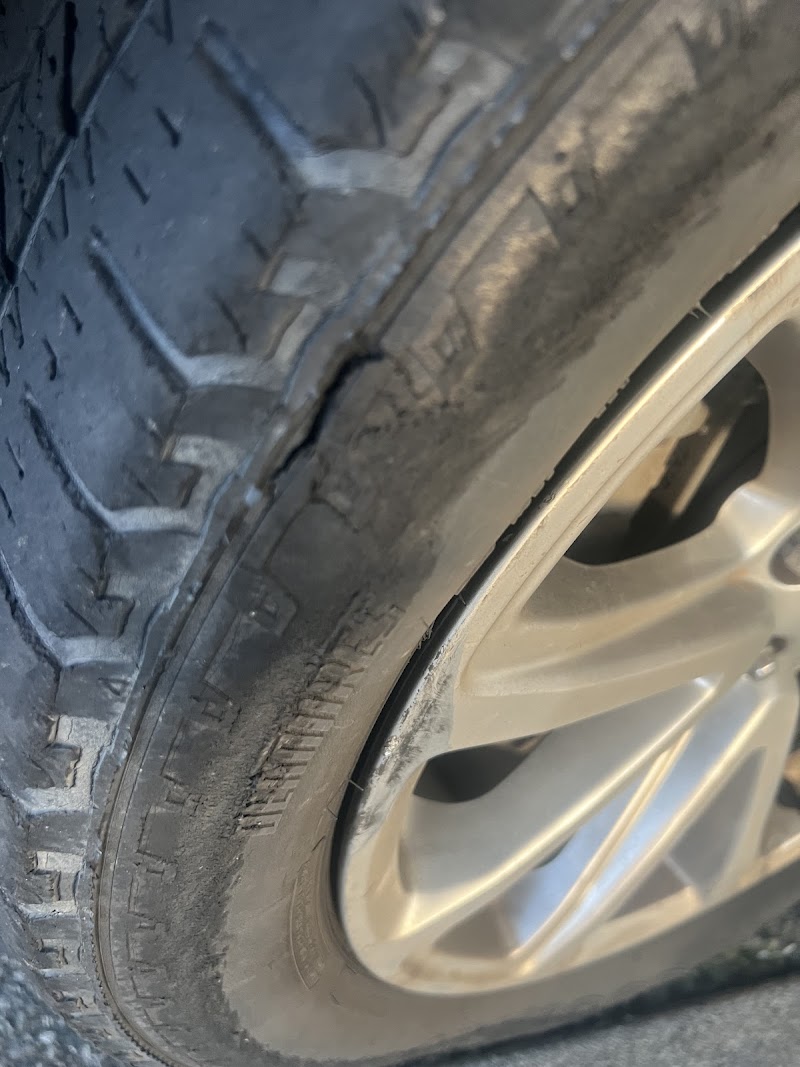Auto Tech n' Tire photo 2