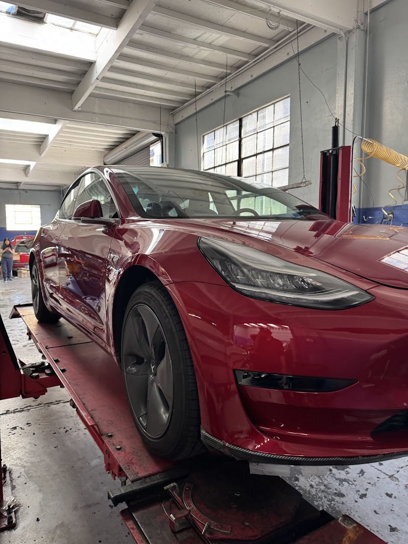 Photo of Broadmoor Luxury Auto Service Center, Inc.
