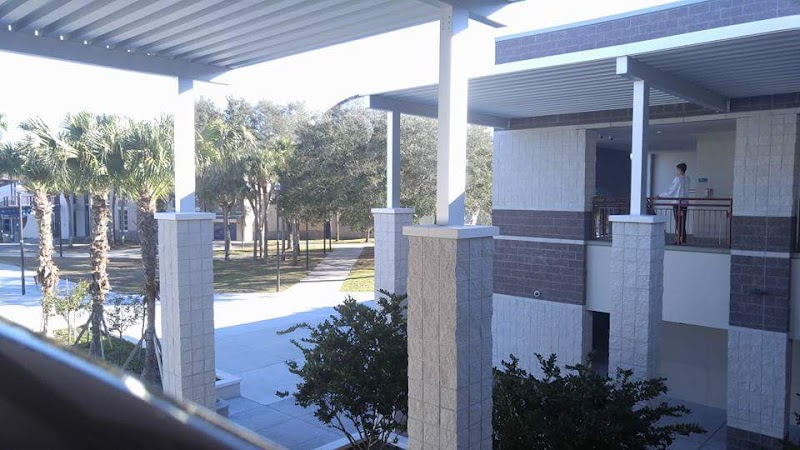 Palm Harbor University High School photo 3