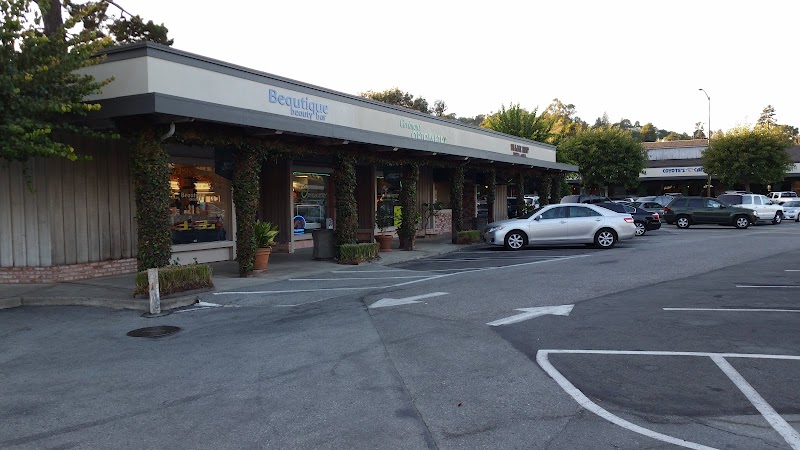 Photo of Carlmont Village Shopping Center