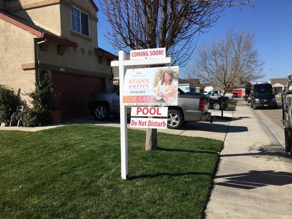 Photo of Ayana Brito, Broker