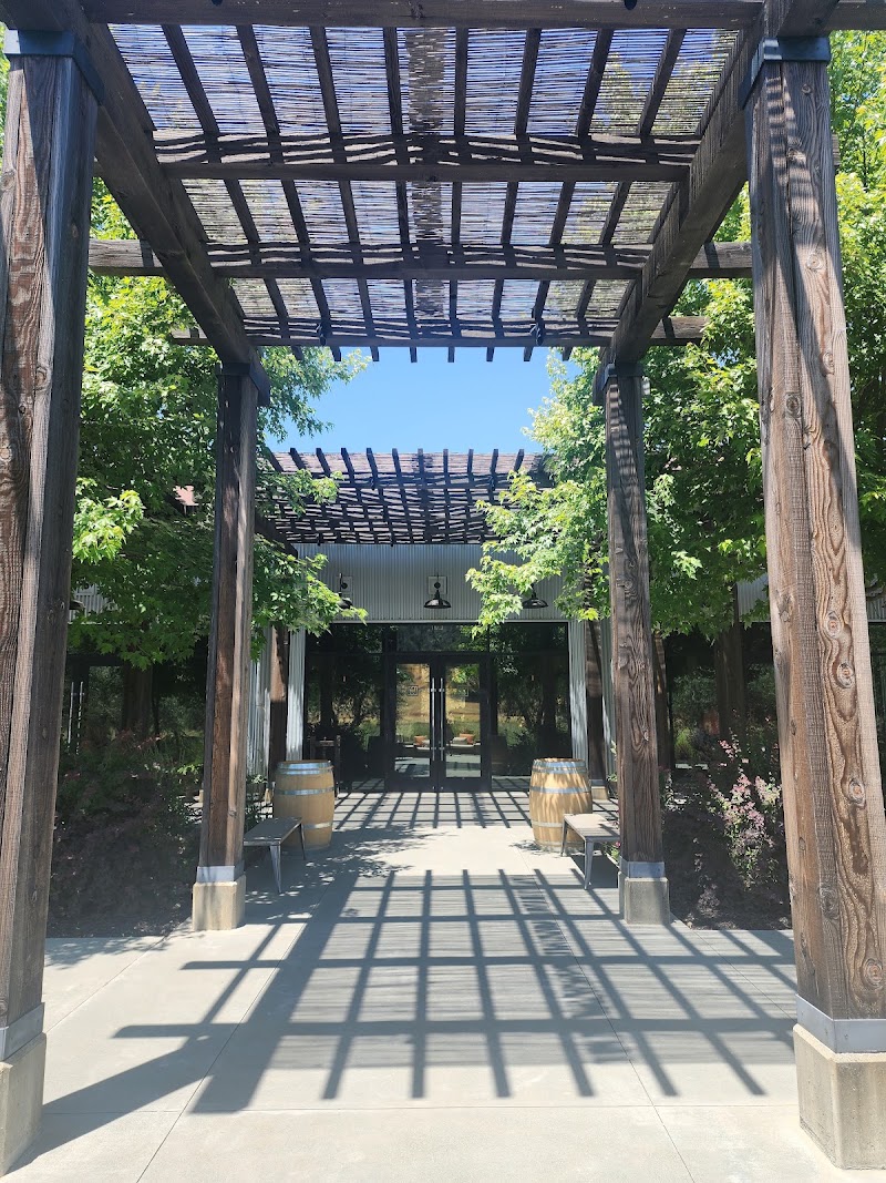 Mending Wall Winery photo 2