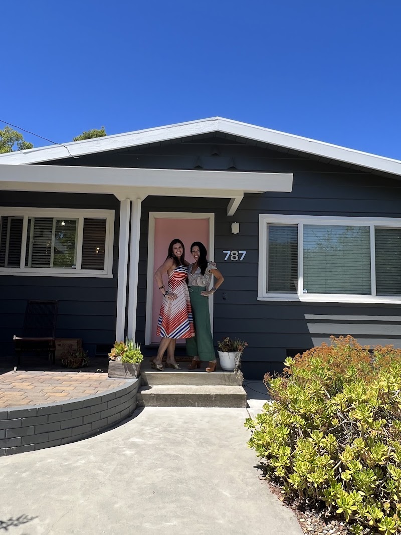 Kellie Larson Luxury Home Expert photo 2