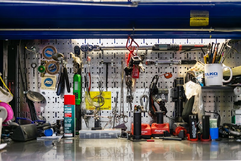Acur-It Auto Repair photo 3