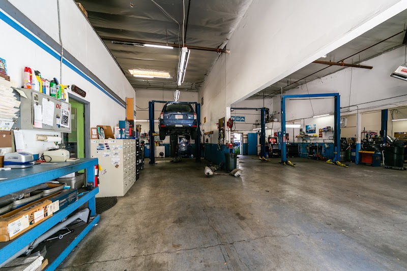 Acur-It Auto Repair photo 2