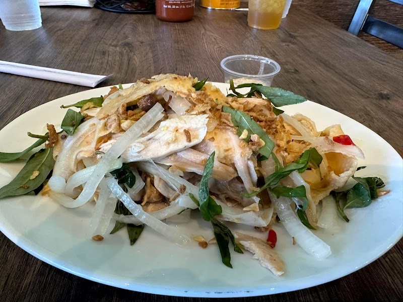 Pho Ga Hien Vuong Noodle House photo 4
