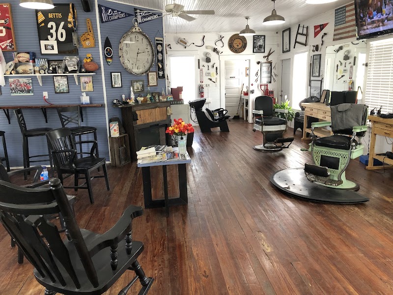The Little White House Barber Shop photo 2