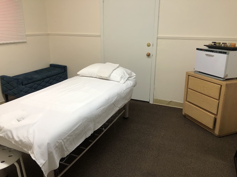 HEALTHY WELLNESS MASSAGE photo 2