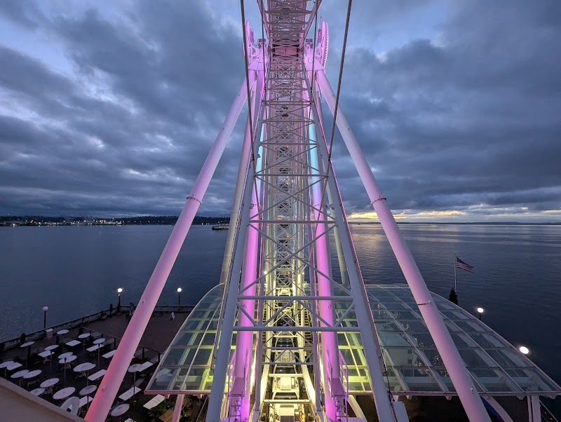 The Seattle Great Wheel photo 5