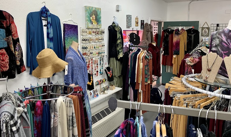 Razzle Dazzle Boutique photo 4
