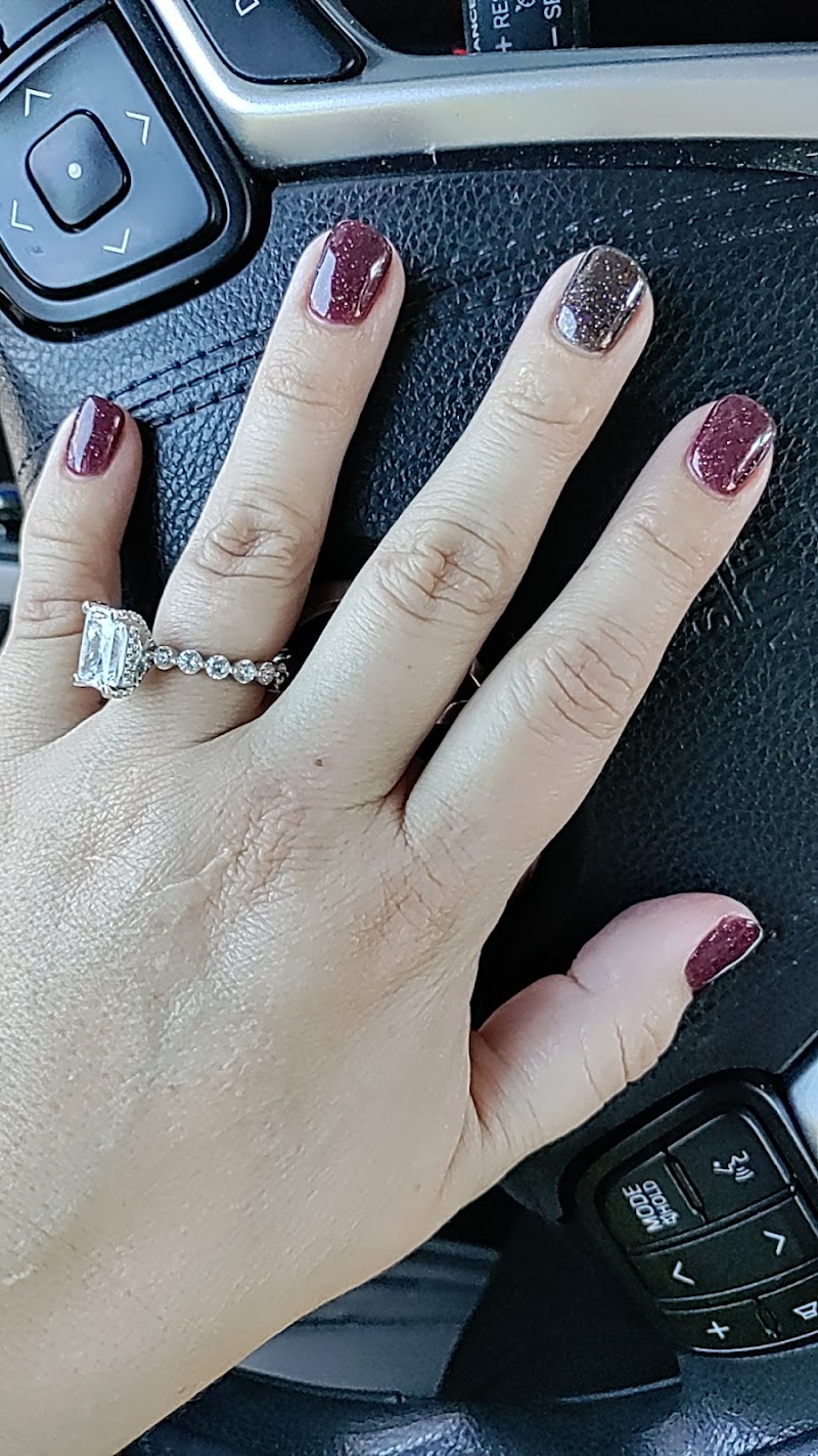 Universal Nails & Spa photo 5