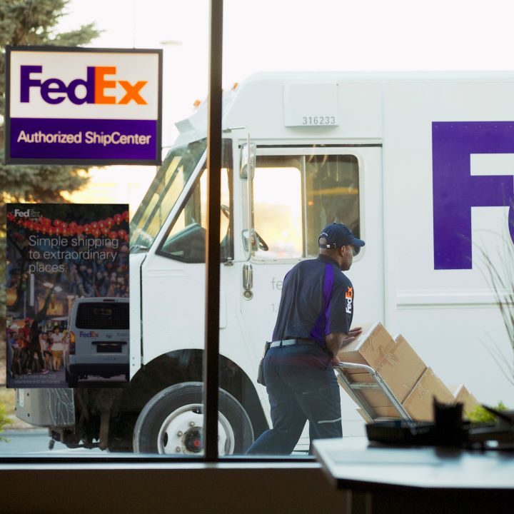 FedEx Authorized ShipCenter photo 4
