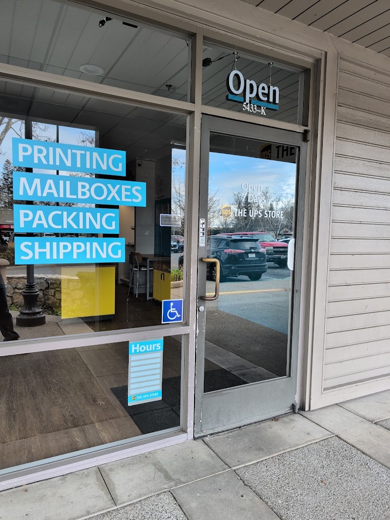 FedEx Authorized ShipCenter photo 2