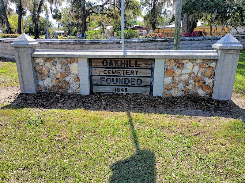 Oak Hill Cemetery photo 2