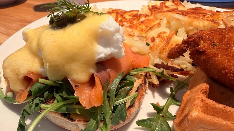 Broken Yolk Cafe photo 3