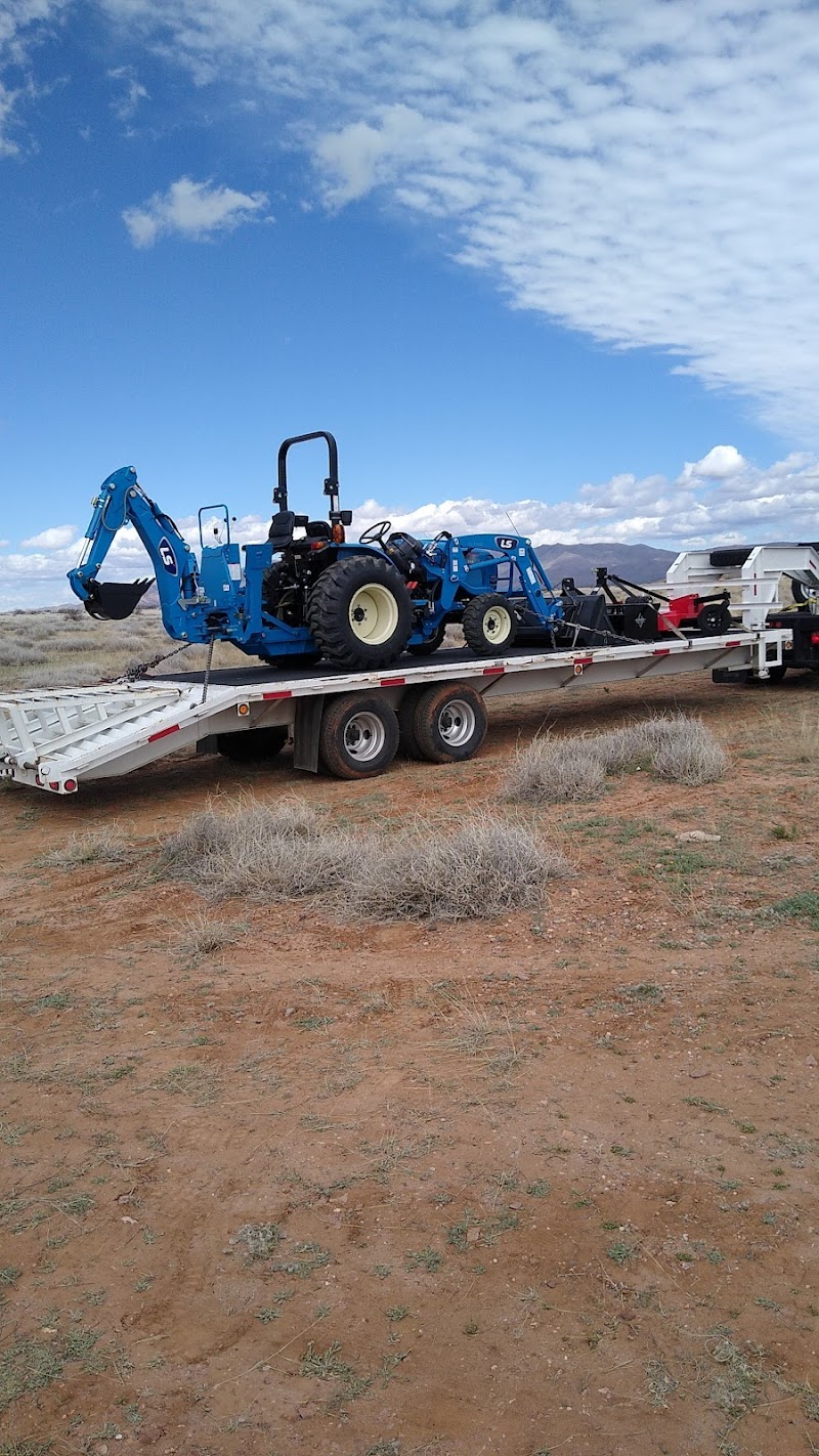 Trails West Tractor photo 4
