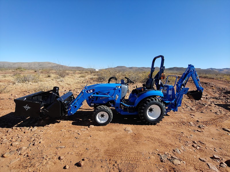 Trails West Tractor photo 2