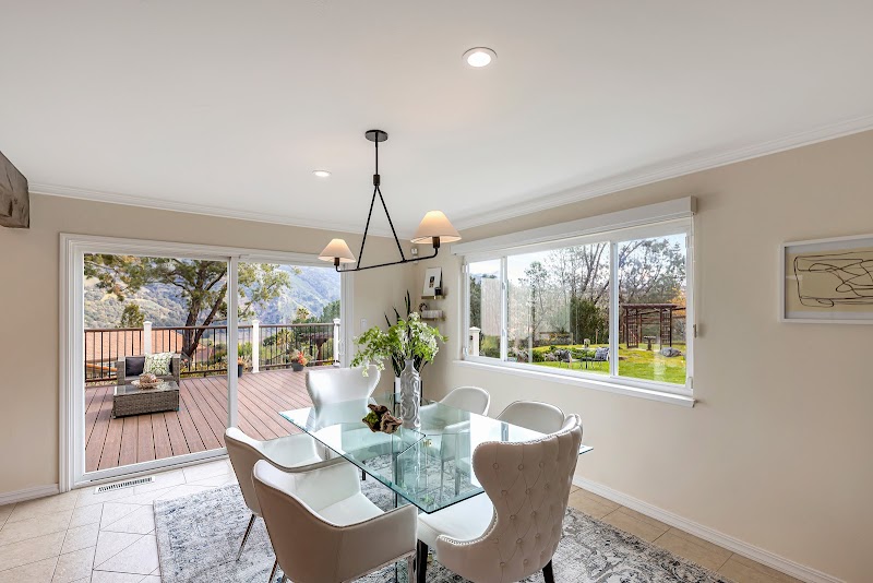 Lauren Ronan, REALTOR photo 4