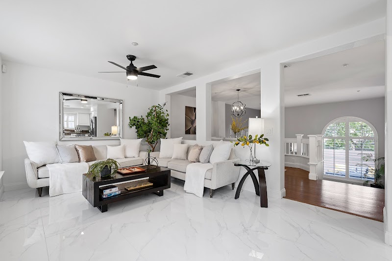 Lauren Ronan, REALTOR photo 5
