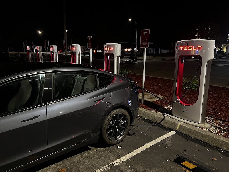 Tesla Supercharger photo 2