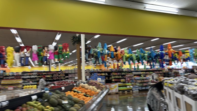Super La Favorita Meat Market photo 4
