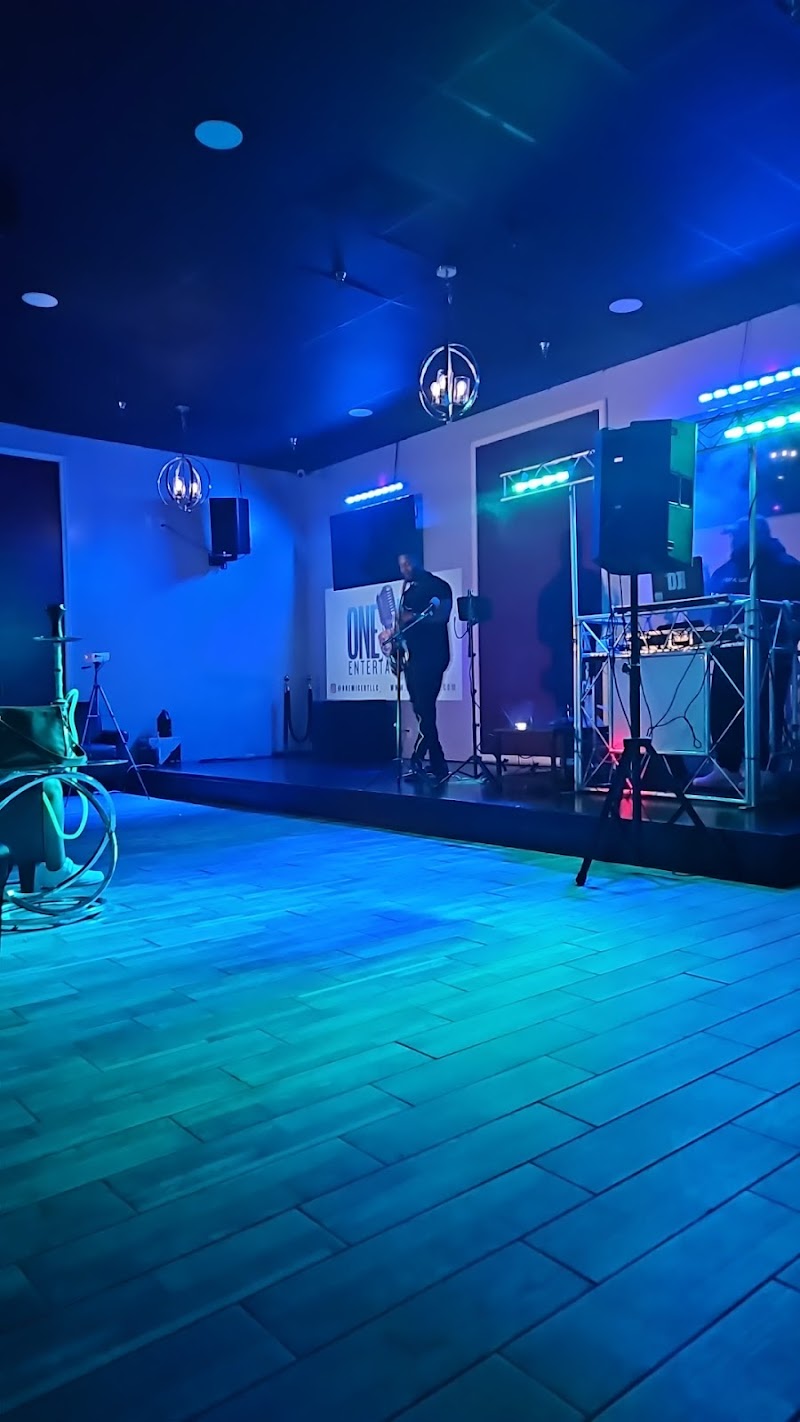Lit Lounge and Nightclub photo 3
