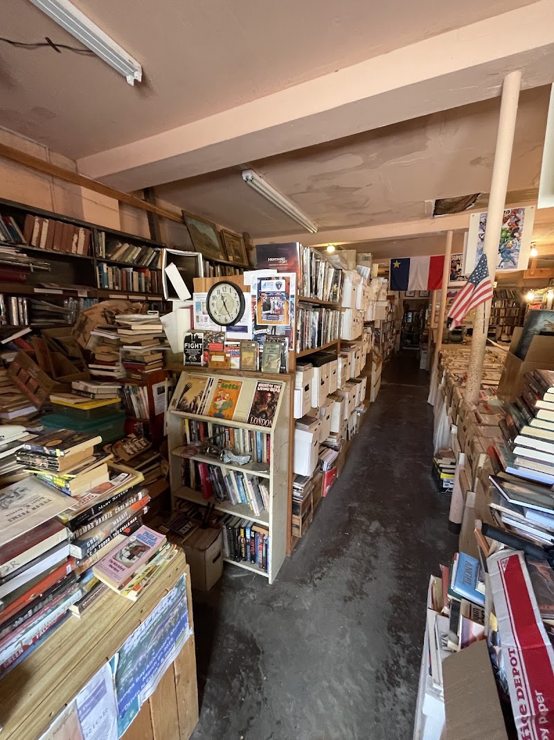 U.S. 41 Book Store photo 3
