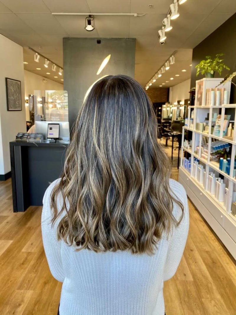 Mane Mandi Salon photo 4