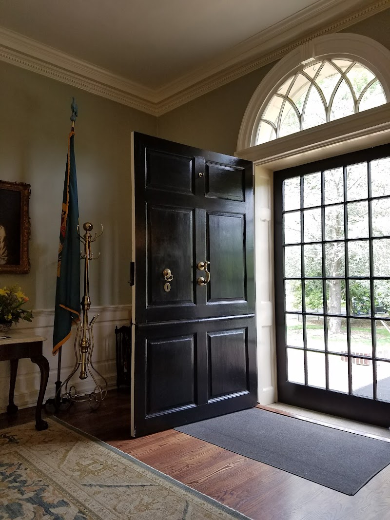Woodburn: Governor's House photo 4