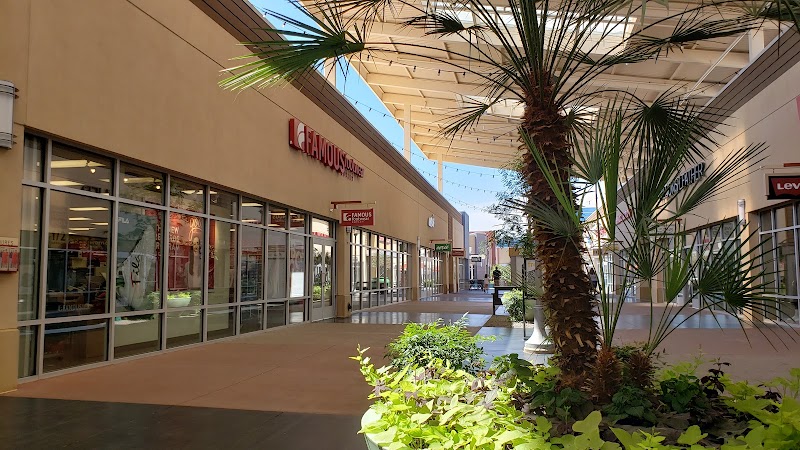 Photo of Famous Footwear Outlet