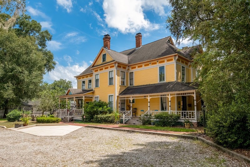 Photo of The Laurel Oak Inn