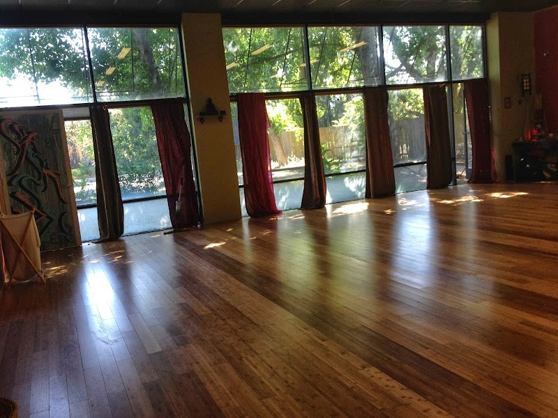 Barefoot Yoga Studio Davis photo 4