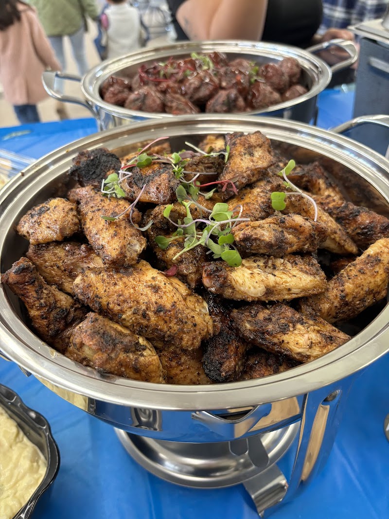 Dom’s Nom’s Catering photo 3