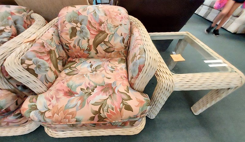 Jericho Road Thrift Store - Winchester Plaza photo 3