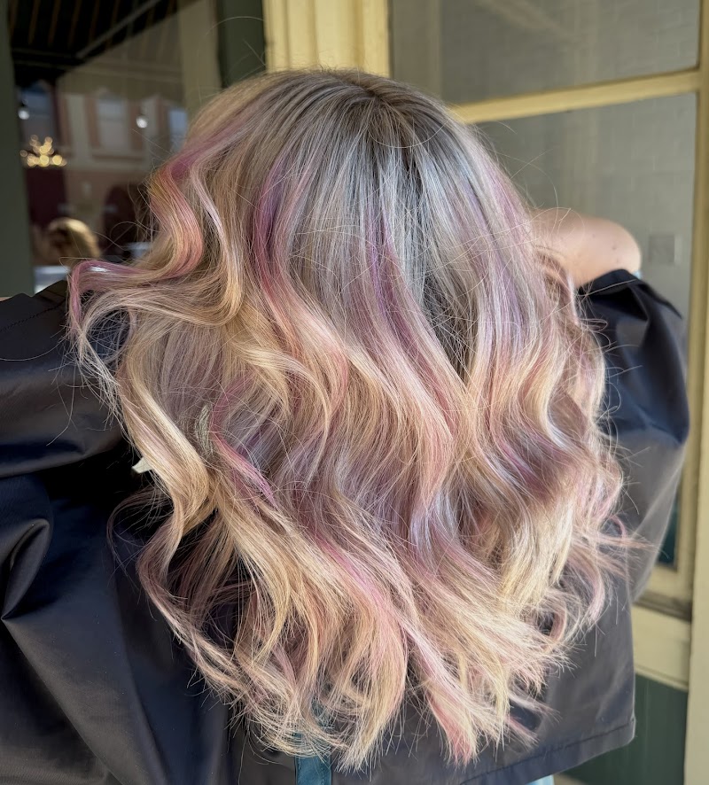 Alter'D Ego Salon photo 3