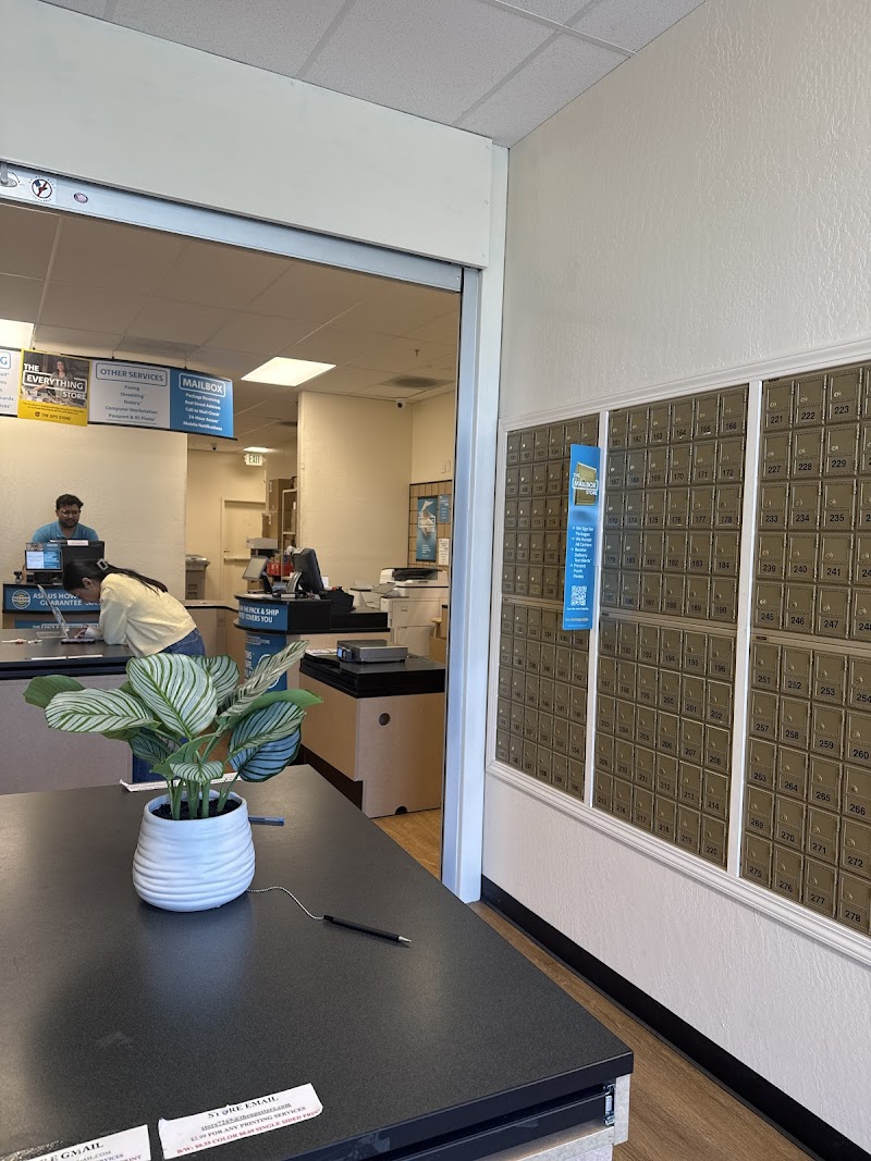 The UPS Store photo 5