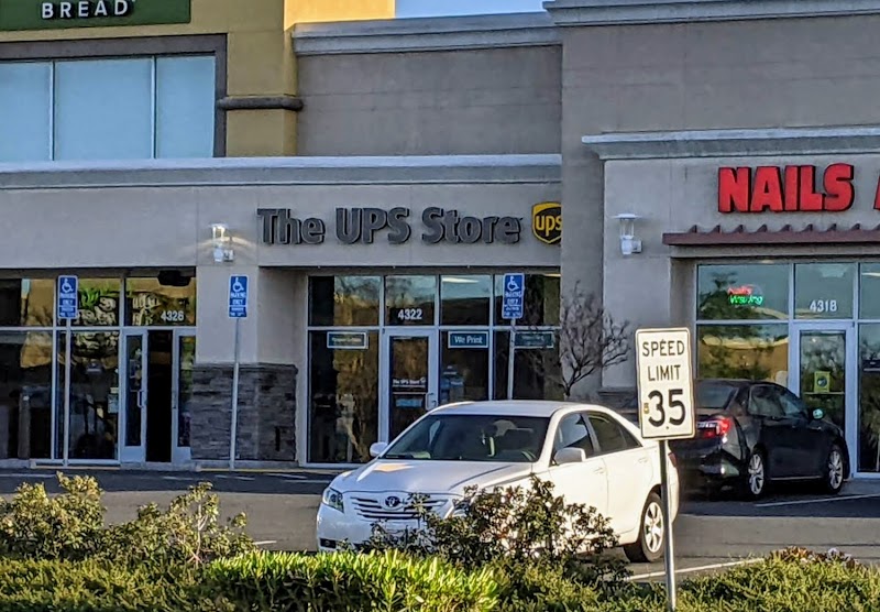 The UPS Store photo 3