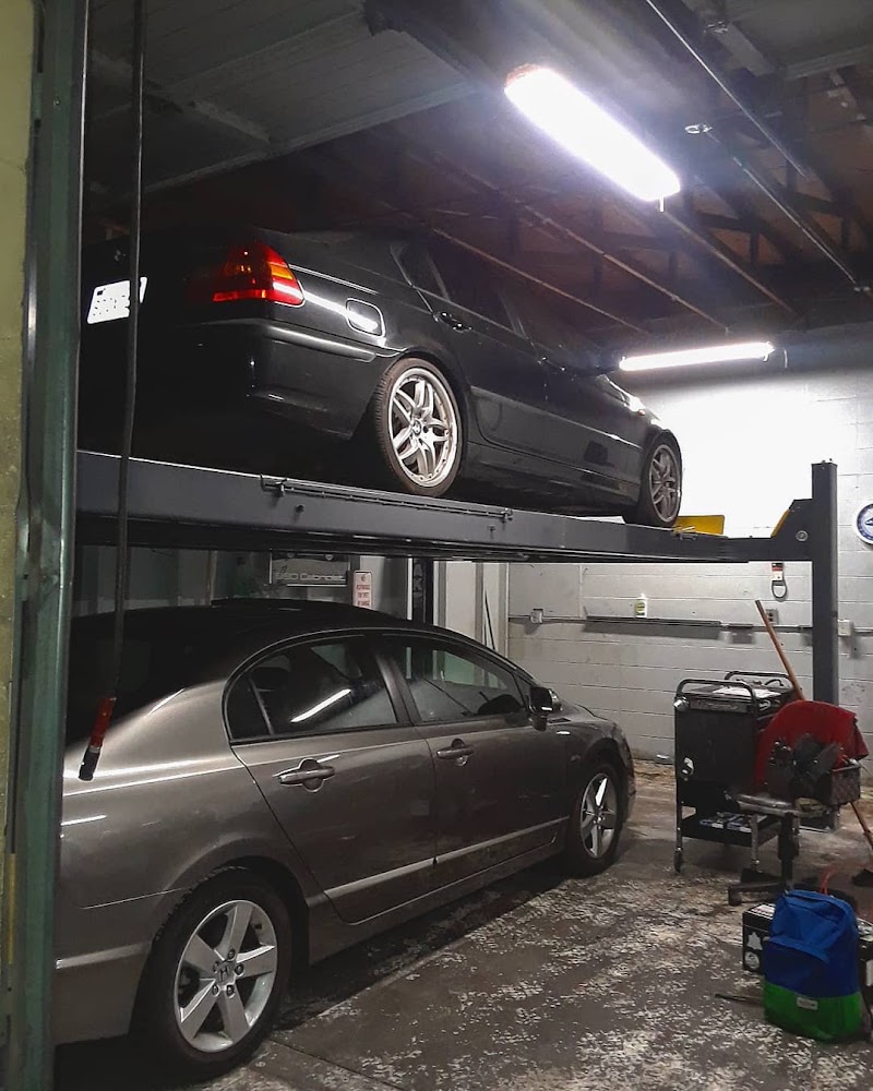 Auto Repair Garage photo 4